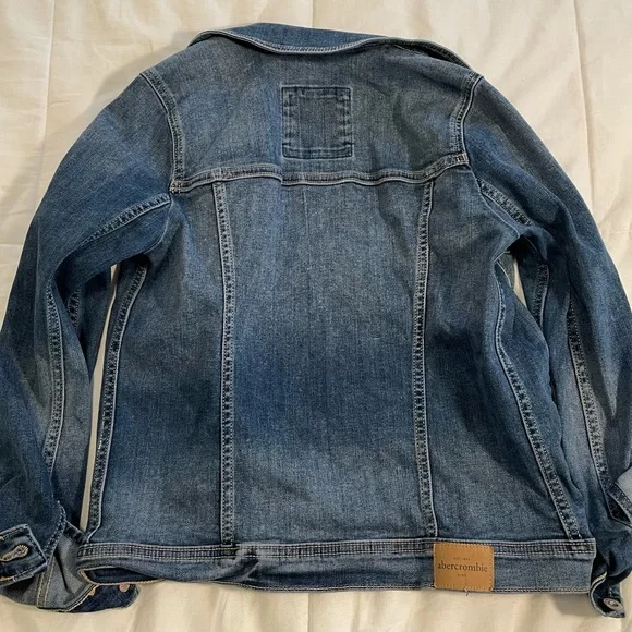 Abercrombie Kids Girls Denim Jacket - Picture 3 of 5